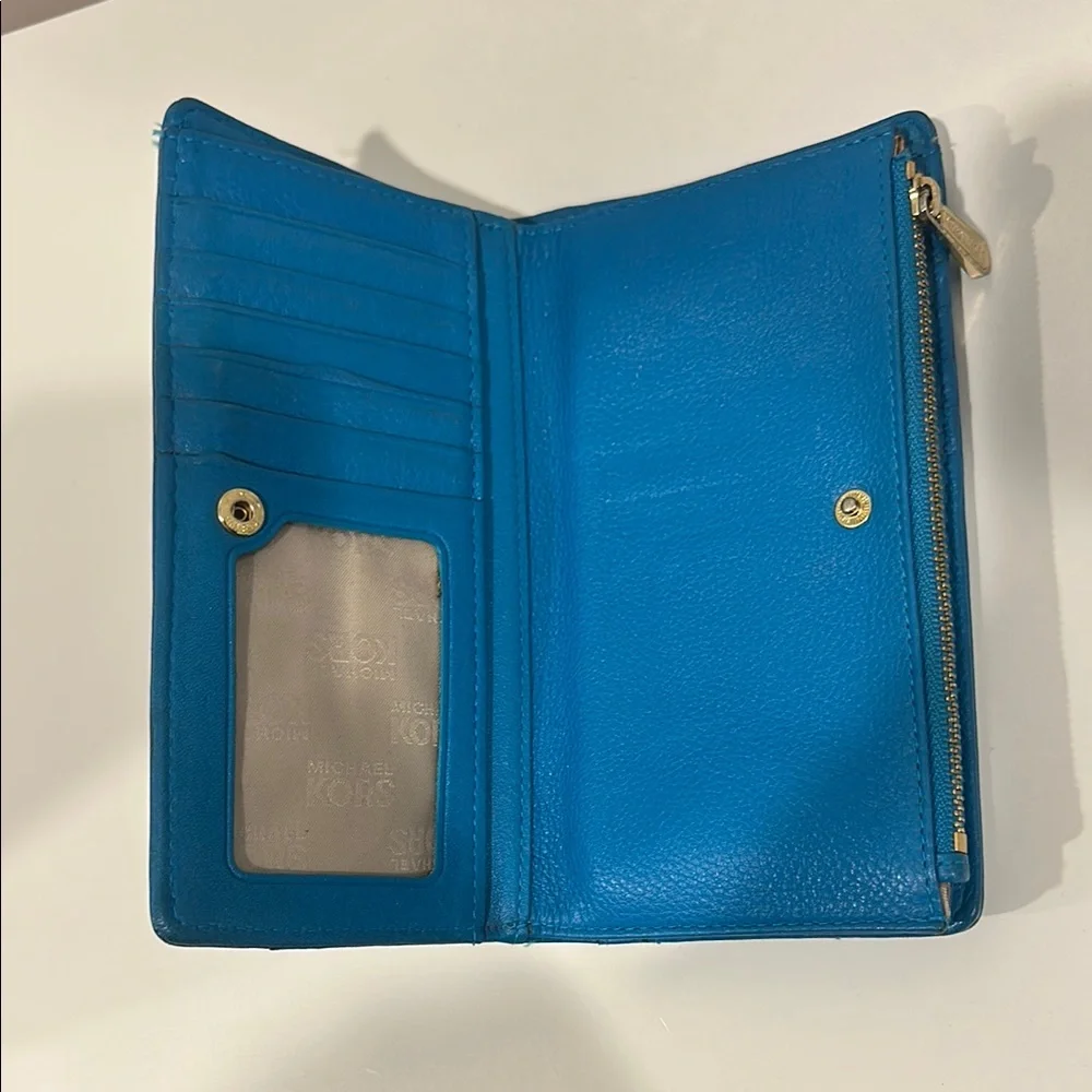 Michael Kors Blue Leather Wallet with Gold Plaque - Picture 3 of 5
